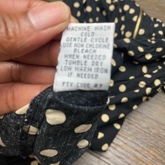 J. Gee Polka Dot dress. New With Tags. Size 1X Black and Tan.
NWOT - Picture 8 of 8